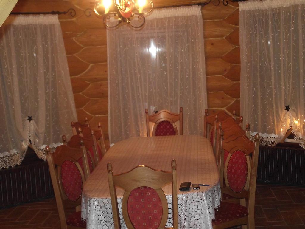 Cabana Piatra Runcului Vatra Moldovitei Luaran gambar