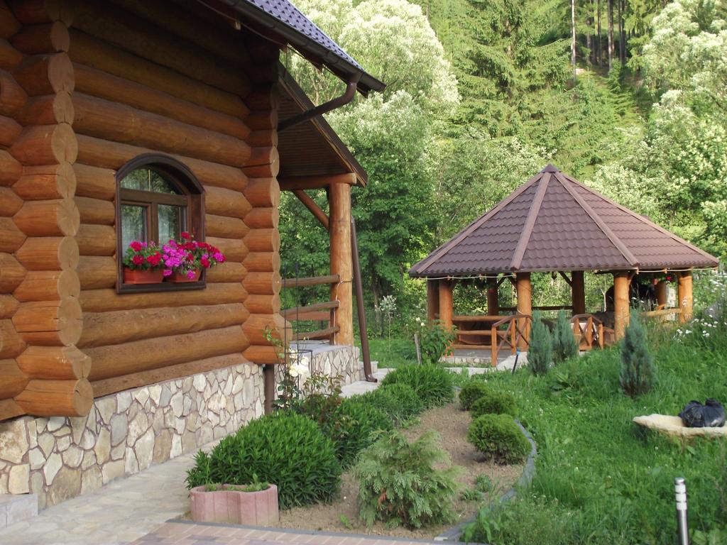 Cabana Piatra Runcului Vatra Moldovitei Luaran gambar
