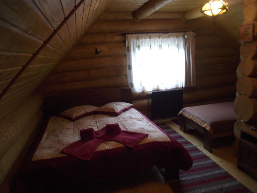 Cabana Piatra Runcului Vatra Moldovitei Luaran gambar