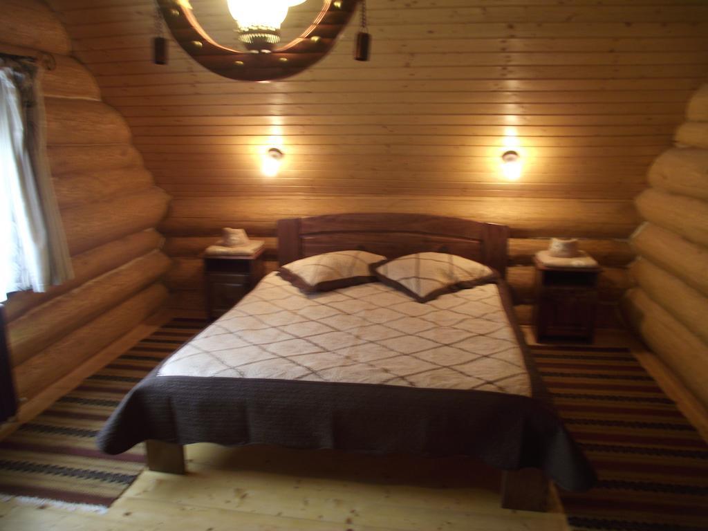 Cabana Piatra Runcului Vatra Moldovitei Luaran gambar