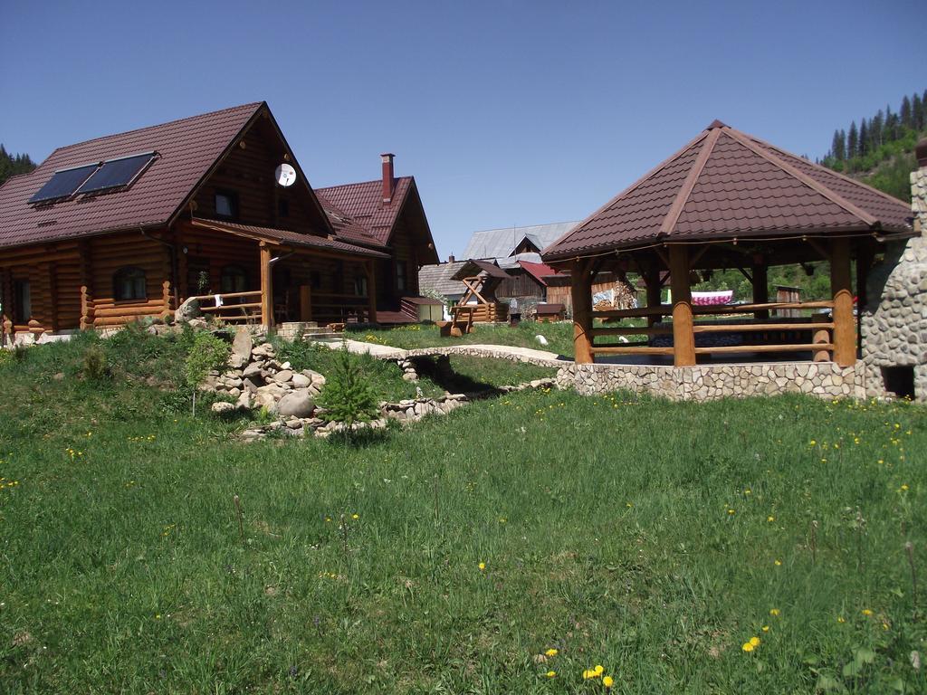 Cabana Piatra Runcului Vatra Moldovitei Luaran gambar
