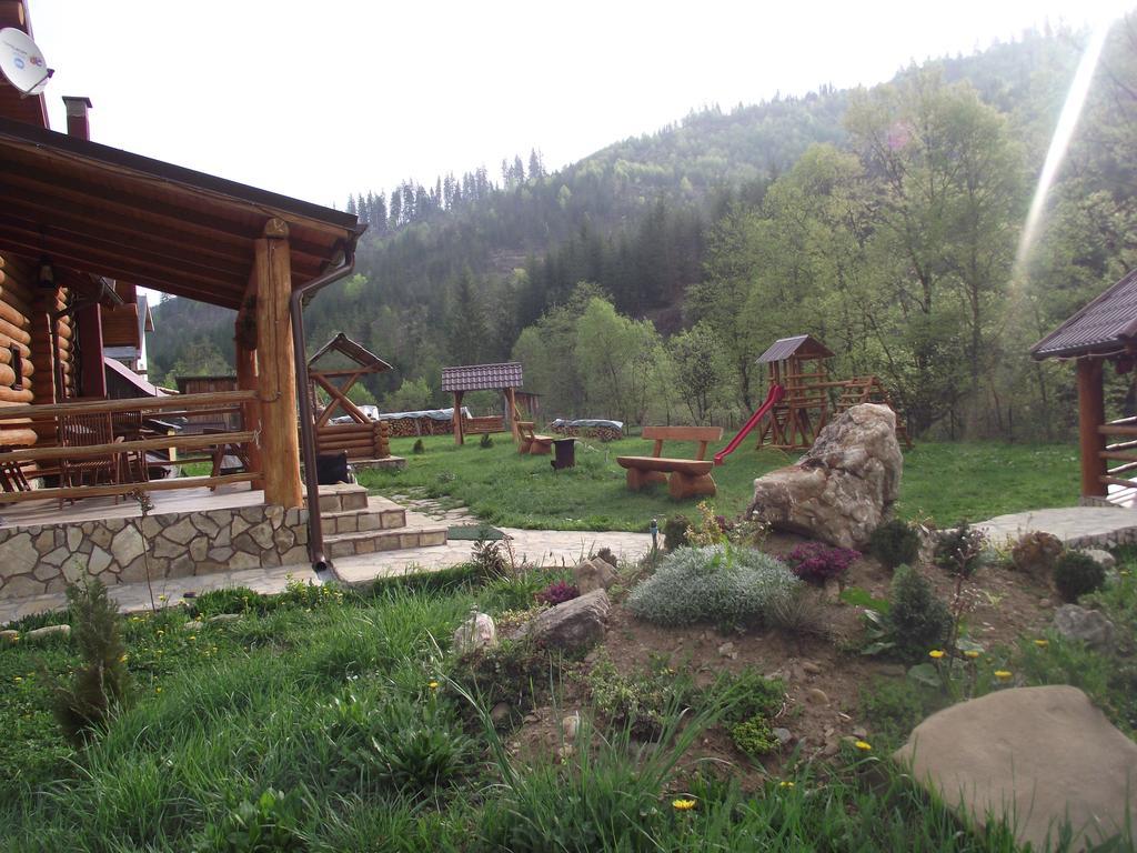 Cabana Piatra Runcului Vatra Moldovitei Luaran gambar