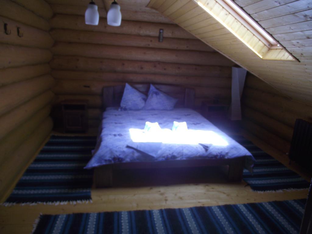Cabana Piatra Runcului Vatra Moldovitei Luaran gambar