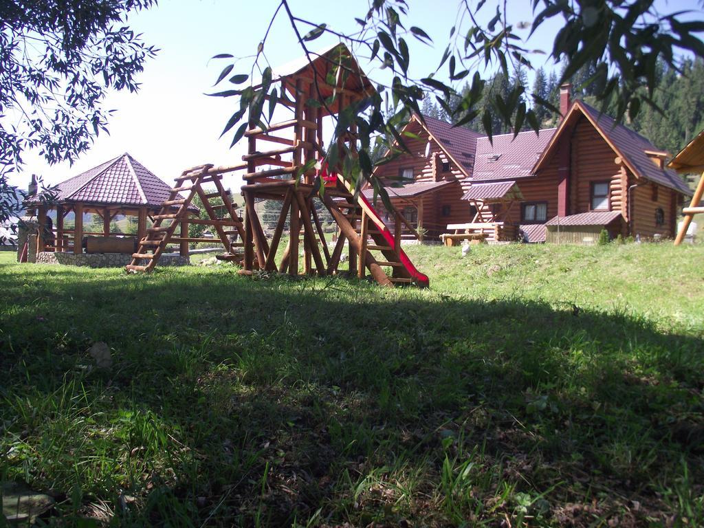 Cabana Piatra Runcului Vatra Moldovitei Luaran gambar